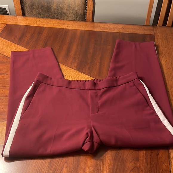 OLD NAVY SIDE STRIPE CROPPED WIDE LEG PANTS - Picture 3 of 6